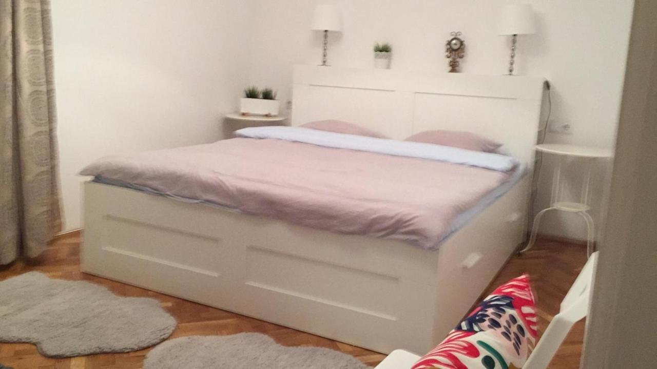 ألبا يوليا Caroline Residence المظهر الخارجي الصورة