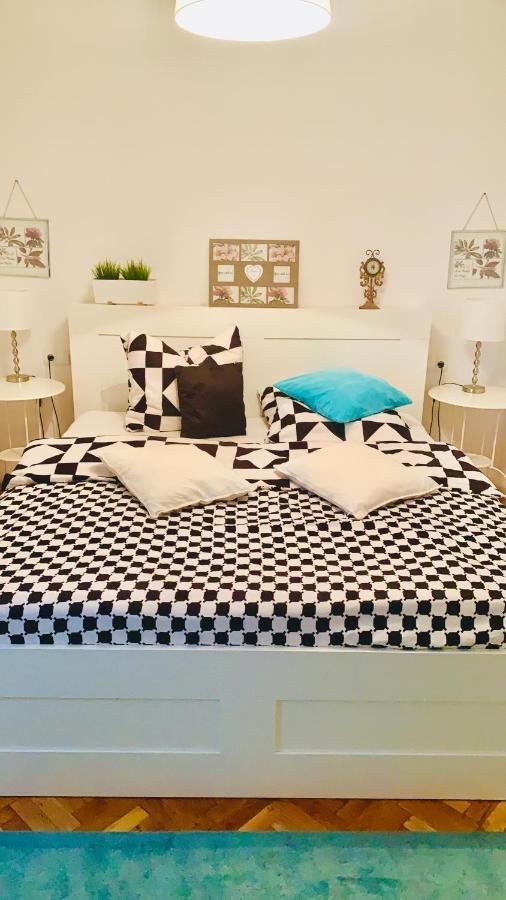 ألبا يوليا Caroline Residence المظهر الخارجي الصورة
