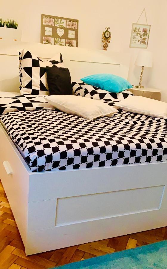 ألبا يوليا Caroline Residence المظهر الخارجي الصورة